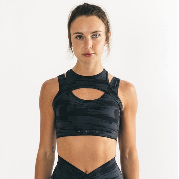 Alphalete Other - Alphalete Surface keyhole Women's sports bra small